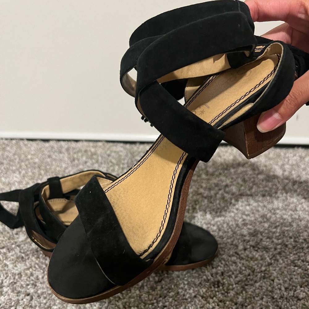 Wrap tie kitten block heel sandals